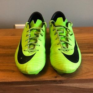 Youth Soccer Cleats - Nike Mercurial- US SZ 4.5 Youth